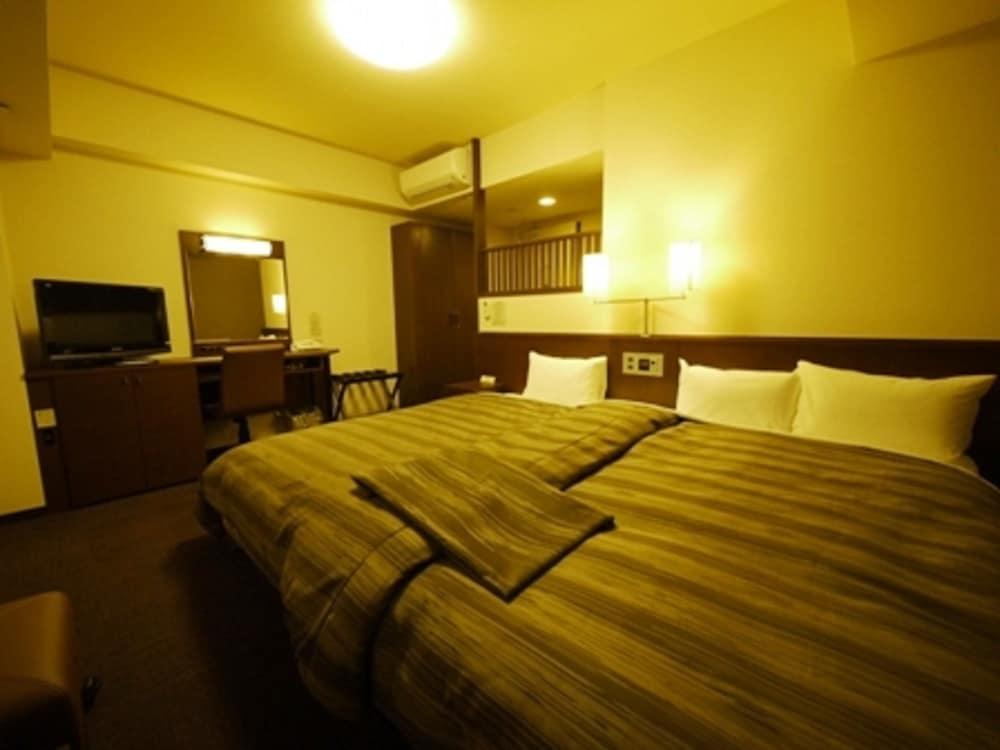 Hotel Route-Inn Niigata Nishi Inter Экстерьер фото